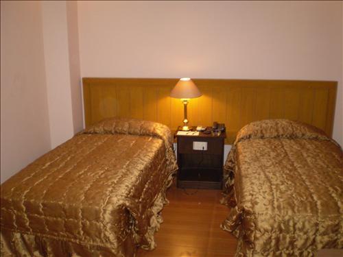 Mirage Hotel Lahore Zimmer foto